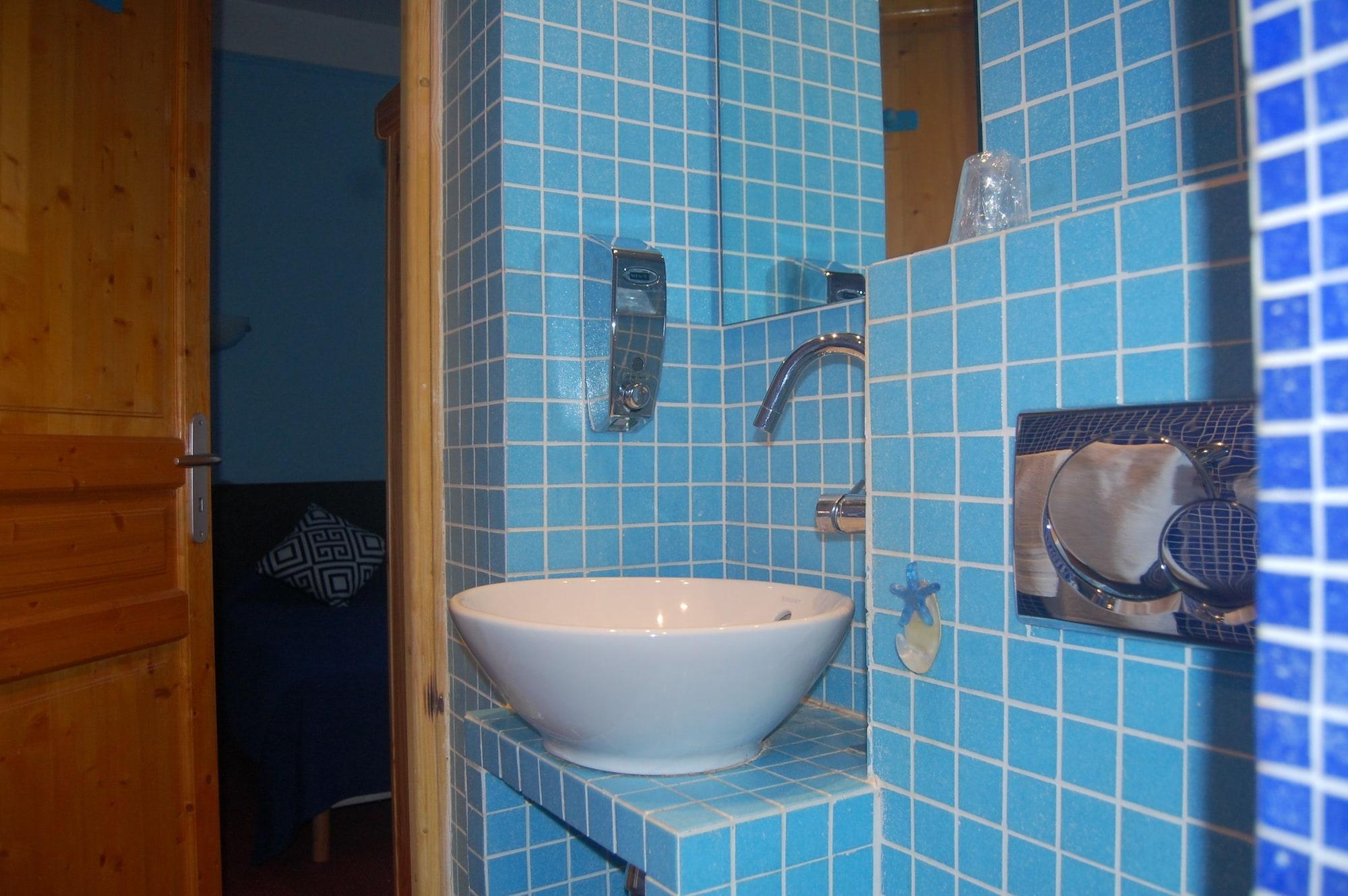 Hotel Jean Bart Paris Bagian luar foto