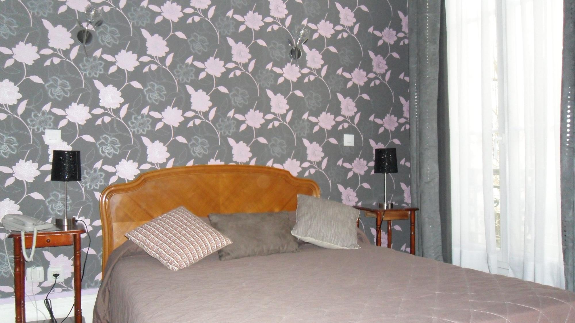 Hotel Jean Bart Paris Bagian luar foto